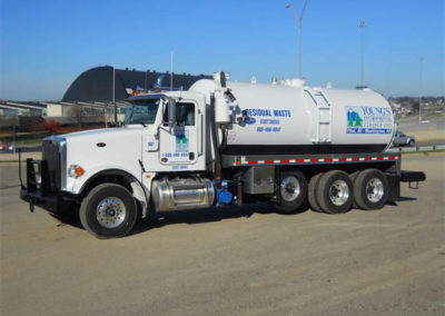 Residual waste truck with a Fruitland Pump